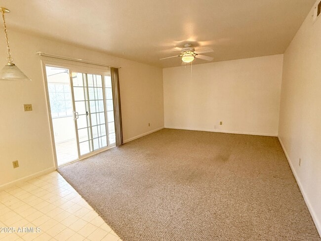 Building Photo - 867 N Arroya Rd