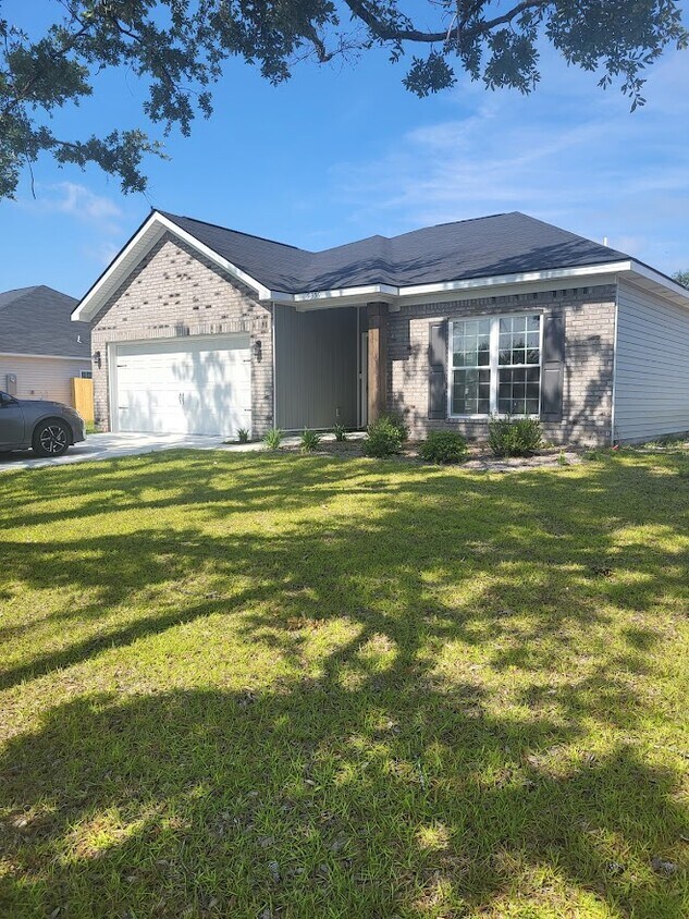 Foto principal - 9359 Tibet Rd