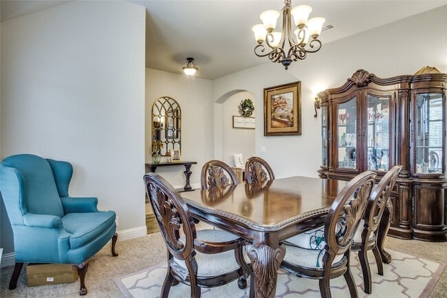 Building Photo - 11724 Tuscarora Dr