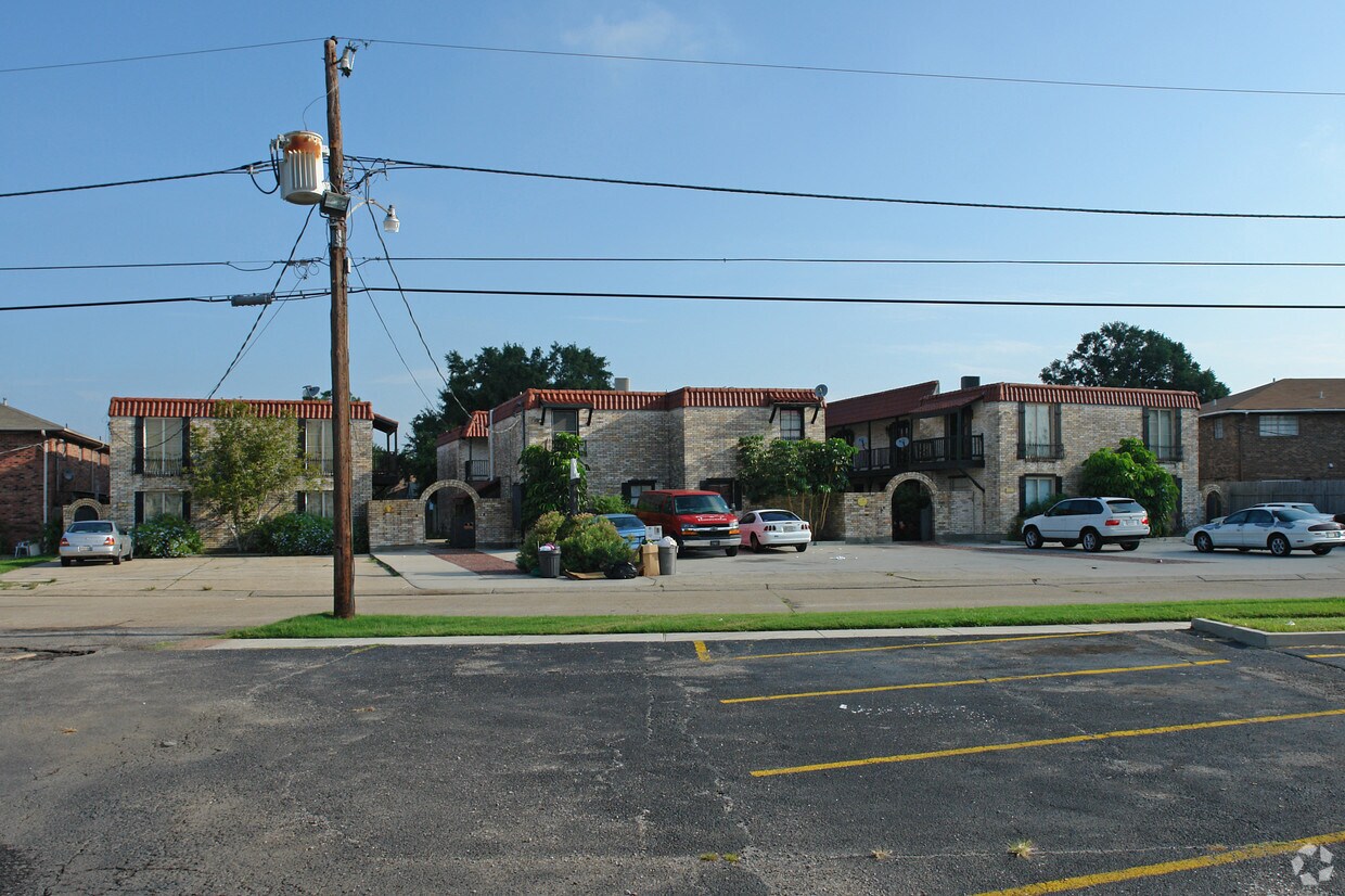Building Photo - 4809 Yale St