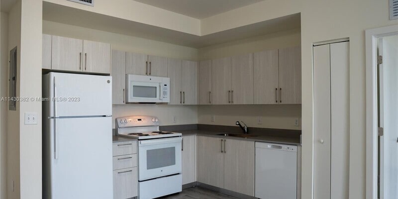 $2,200 26720 Old Dixie Hwy # 201 - $2,200  26720 Old Dixie Hwy # 201