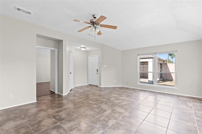 Foto del edificio - 10615 Autumn Meadow Ln