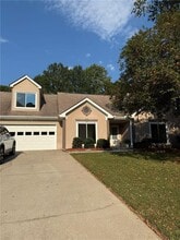 Building Photo - 1232 Highfield Dr NE