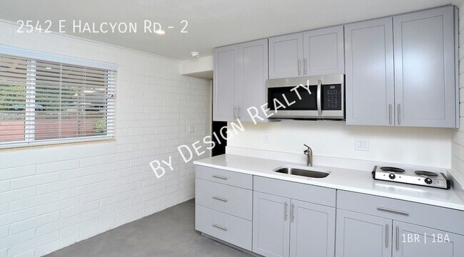 Foto del edificio - Hedrick Acreage 1 Bed 1 Bath Guest House - Recent Remodel - ALL UTILITIES INCLUDED