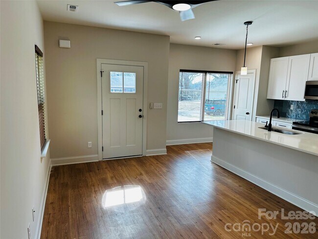 Foto del edificio - 525 N Linwood Ave