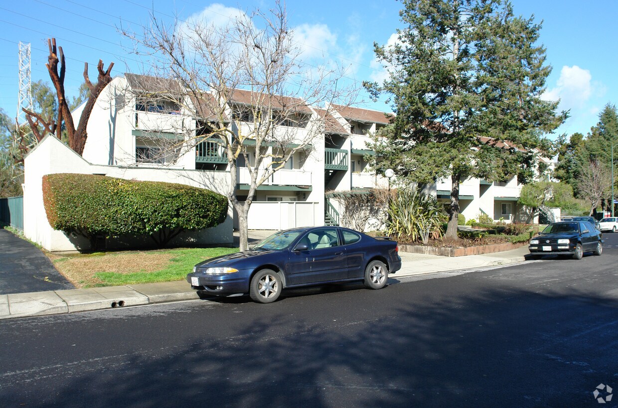 Primary Photo - 650 Alamo Ct