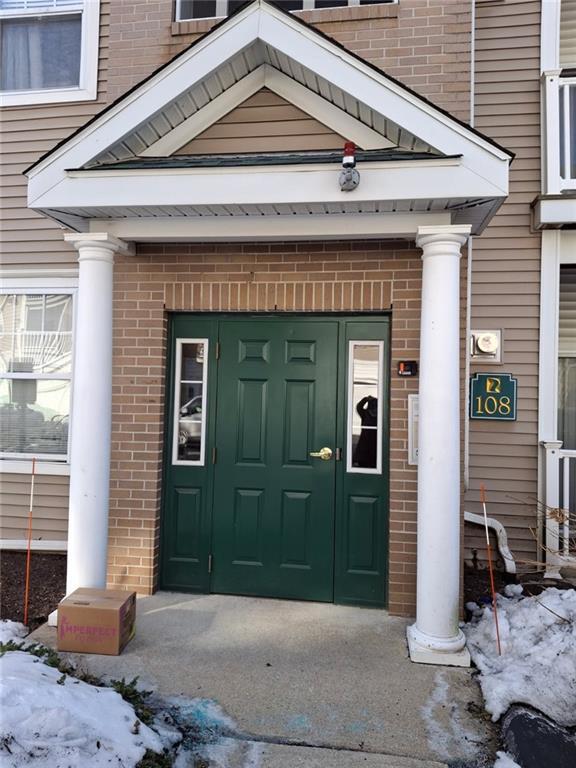 Foto principal - 108 Mill St