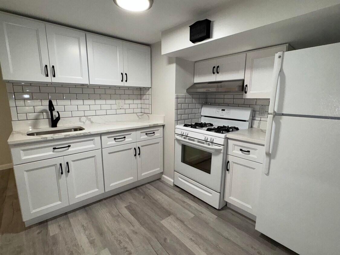 Foto principal - 7307 Park Ave