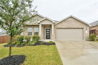 Building Photo - 15400 Summer Ray Dr