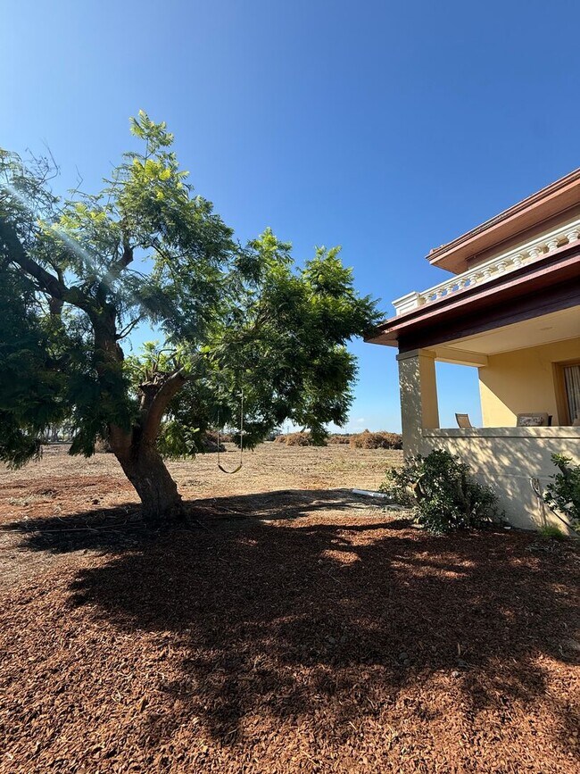 Foto del edificio - Spacious Somis Country Estate – 4+3 4,000 ...