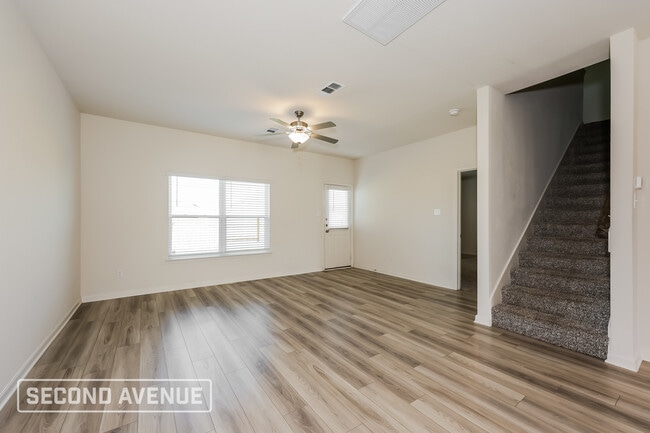 Building Photo - 9633 Sierra Grande Dr