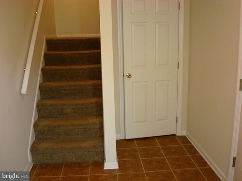 Foto del edificio - Row/Townhouse, Contemporary - PINE HILL, NJ