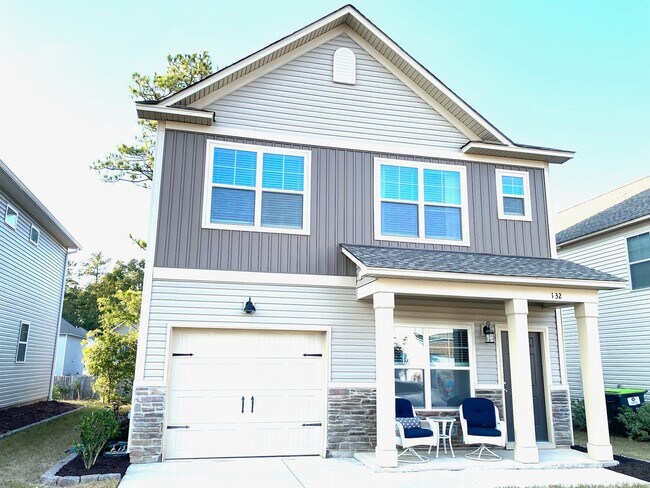 Building Photo - 132 Wisley Garden Dr