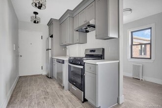 Building Photo - 115 Long Beach Rd