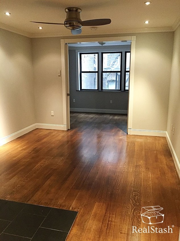 Primary Photo - 145 E 26th St