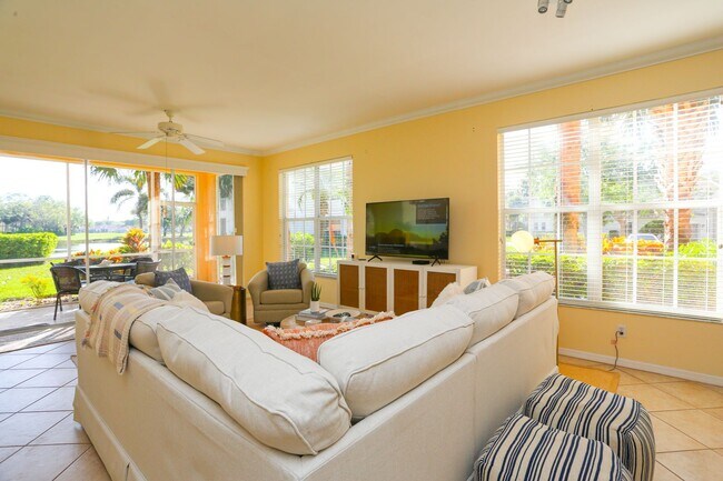Building Photo - 2/2 BEAUTIFUL COACH HOME ** SPANISH WELLS ...