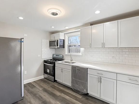 Photo - 7 Division St House