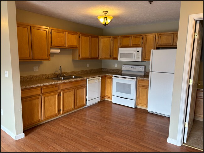 Foto del edificio - Lakepointe Apartment Homes