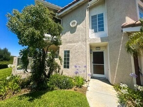 Building Photo - 1045 S Dewcrest Dr