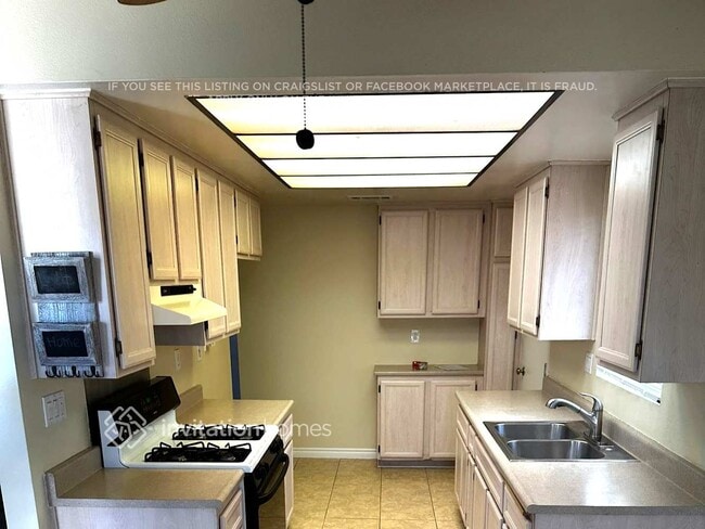Building Photo - 27317 Del Monte Ln
