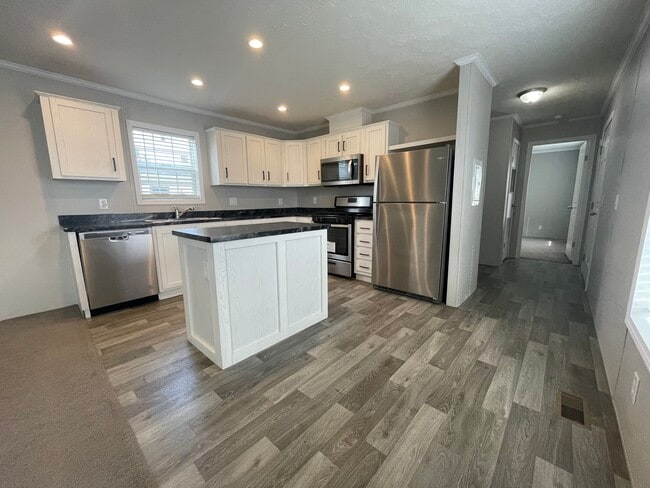 Foto del edificio - 16185 Notre Dame St