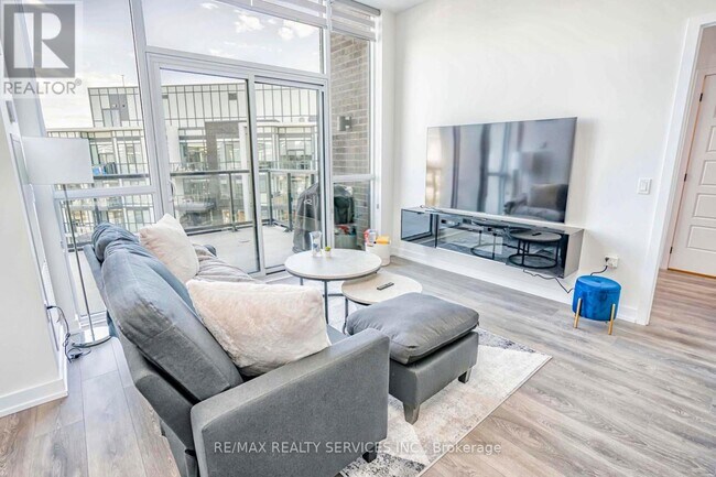 Photo du bâtiment - 415 Sea Ray Ave