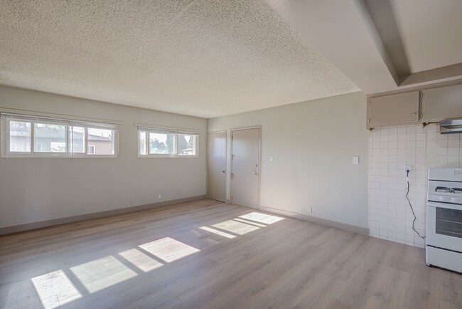 Building Photo - Spruce Ave Residences