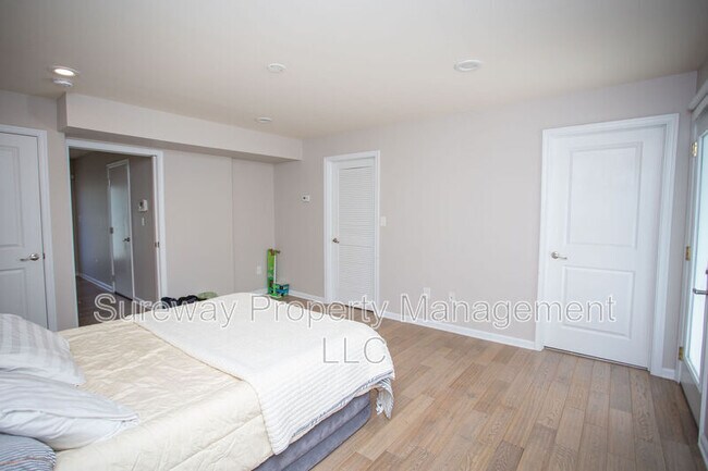 Foto del edificio - 6 Regency Ct