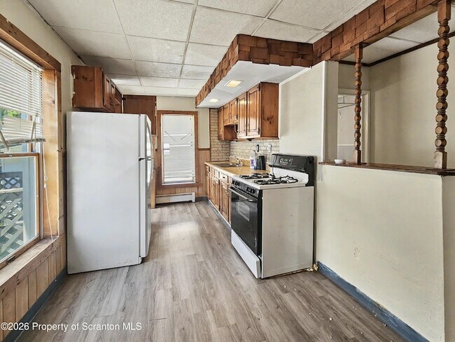 Foto del edificio - 1403 N Sumner Ave