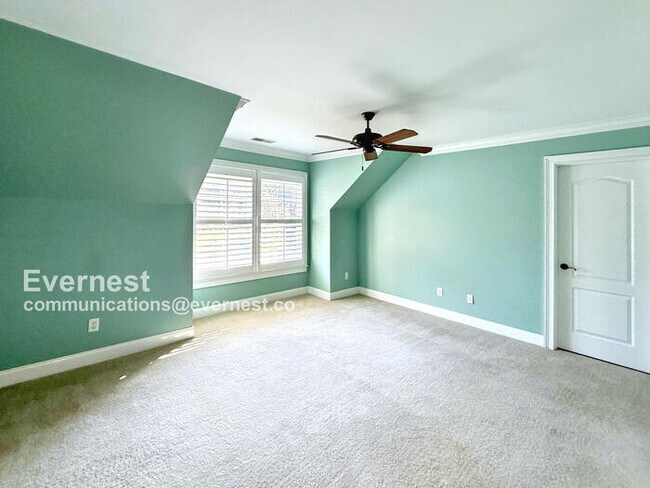 Foto del edificio - 1119 Hardwood Cove Rd