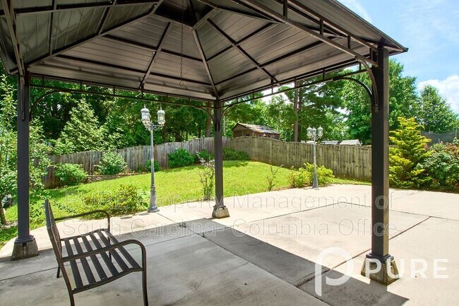 Building Photo - 165 Palm St