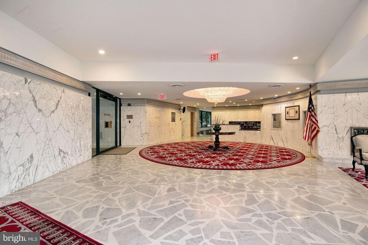 1101 S Arlington Ridge Rd Unit 902, Arlington, VA 22202 Apartment for