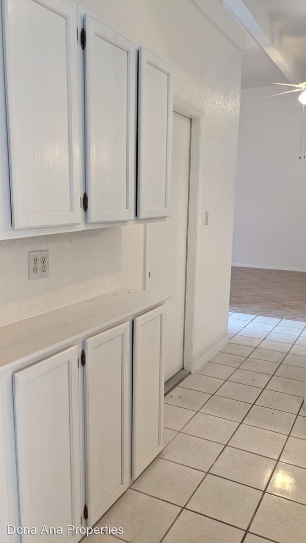 Foto del edificio - 3 br, 2 bath House - 2082 Pinecone Way