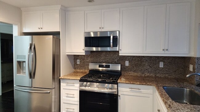 Building Photo - 17986 Cashew St