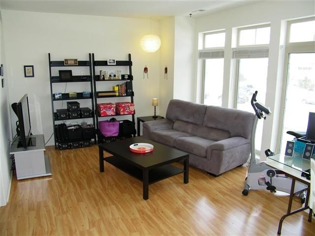 Foto del edificio - 588 N Midvale Blvd