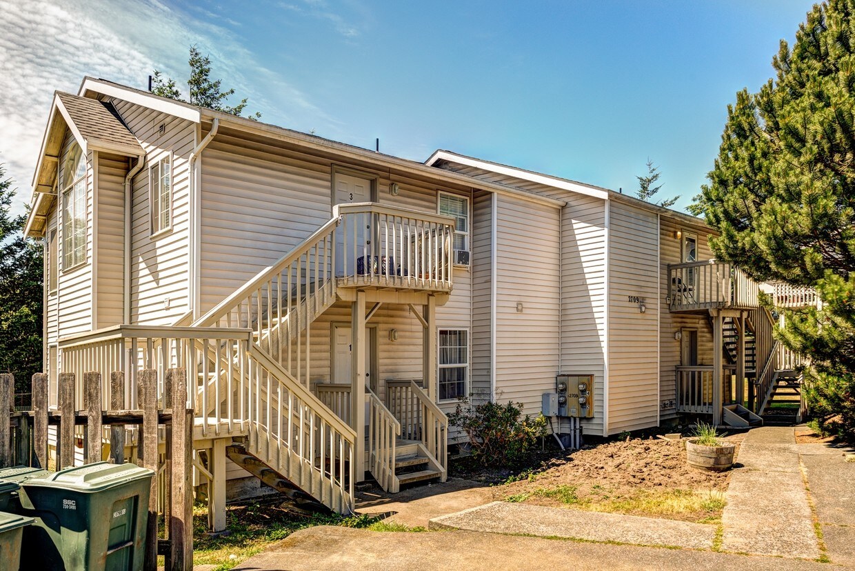 Foto principal - 2709 Moore St