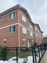 Building Photo - 3527 S Parnell Ave