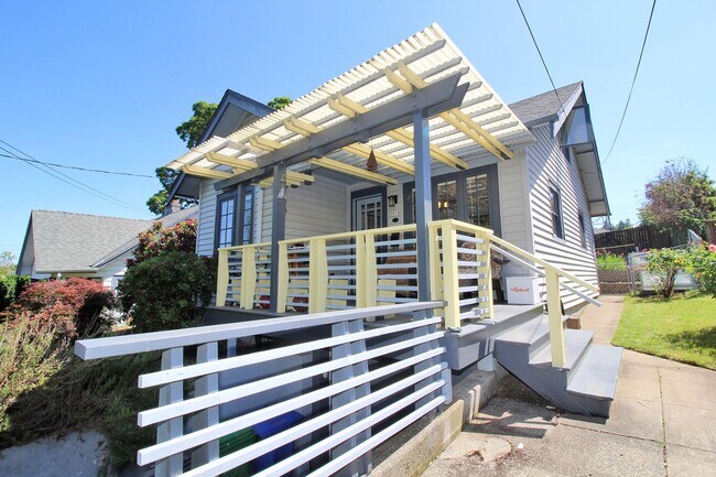 Foto del edificio - The Perfect Richmond 4 Bed/w Bath Bungalow...