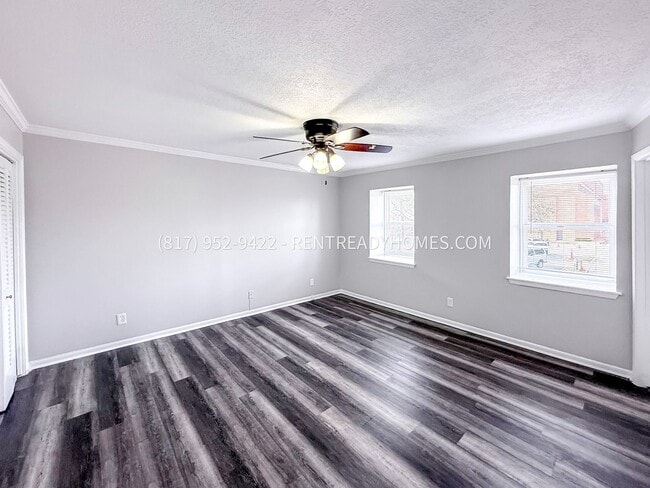 Foto del edificio - 903 S Ripple Creek Dr