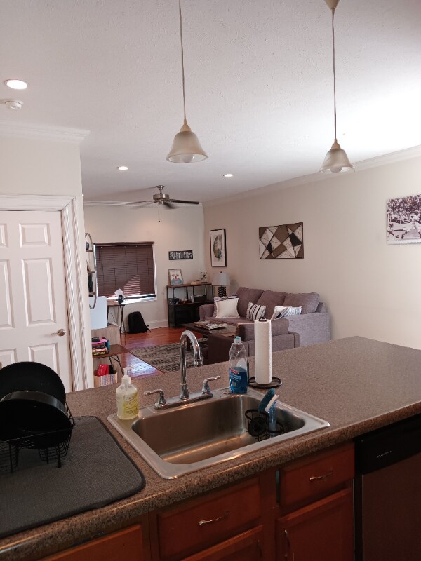 Photo - 152 Hallock St Apartment