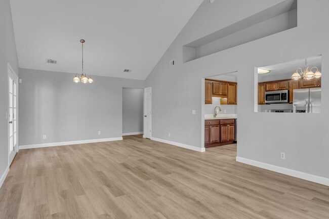 Foto del edificio - 525 Rushing St