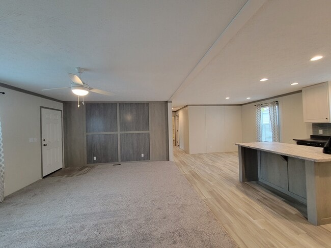 Building Photo - 3930 Auburn Ln