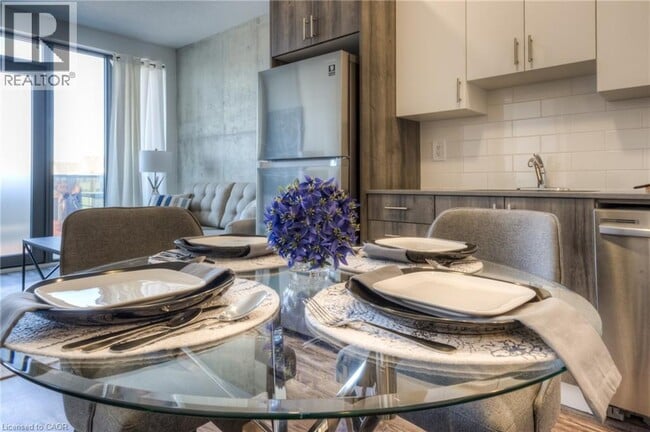 Building Photo - 1442 Highland Rd W