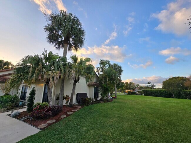 Foto del edificio - 10276 Hidden Springs Ct
