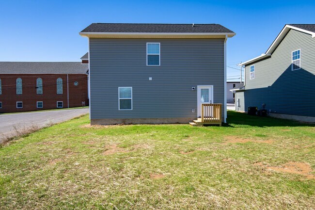 Foto del edificio - Maryville 37804 - Beautiful Maryville City home for rent! 4 bedroom, 2 bath home - Call Jeremy Lo...