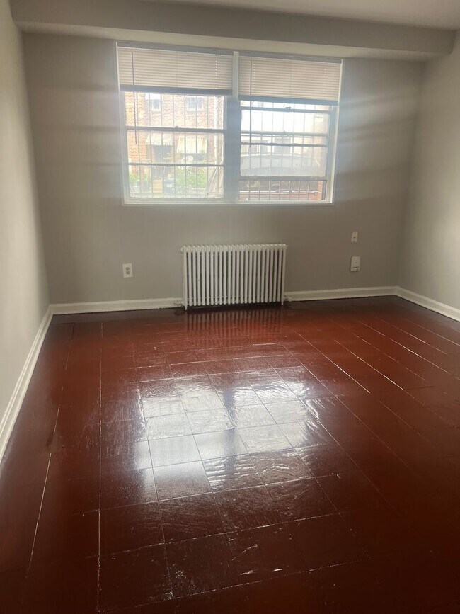 Foto del edificio - 3318 East Capitol St NE