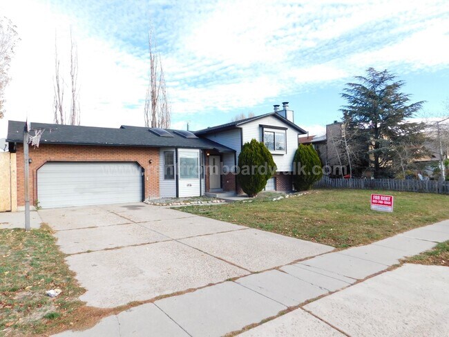 Foto del edificio - Beautiful Single Family Home in Salt Lake!