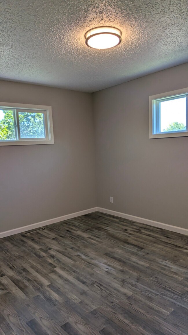 Foto del edificio - 1625 6th Ave NW