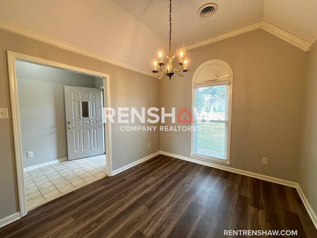 Building Photo - 484 Autumn Run Cove