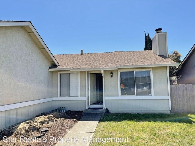 Building Photo - 3 br, 2 bath House - 1021 WHISTLER